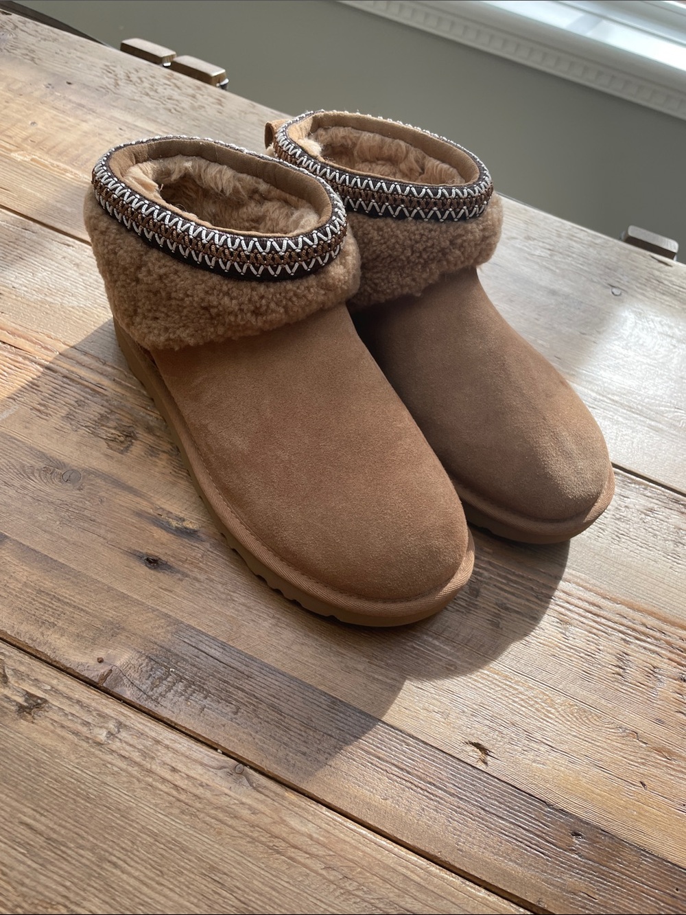 Women's size 8 Uggs